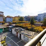 Two Bedroom Karavelov With Private Parking Medical Apartment *