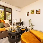 Apartment Two Bedroom Karavelov With Private Parking Medical Plowdiw