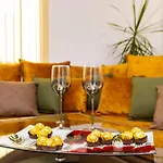 Two Bedroom Karavelov With Private Parking Medical *