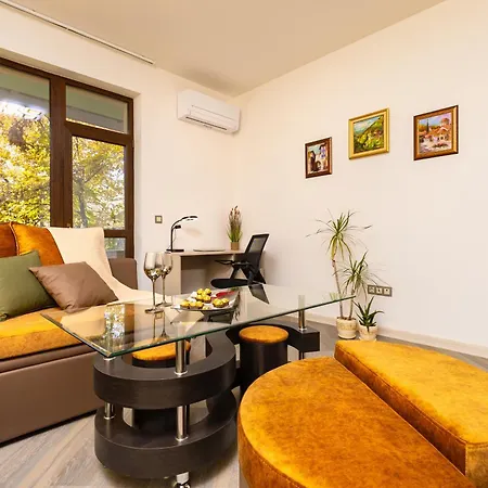 Lejlighed Two Bedroom Karavelov With Private Parking Medical Plovdiv