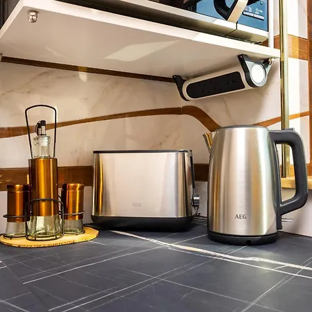 Two Bedroom Karavelov With Private Parking Medical Appartamento