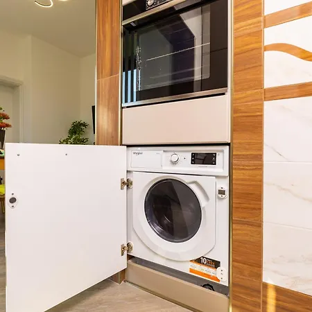 Lejlighed Two Bedroom Karavelov With Private Parking Medical *
